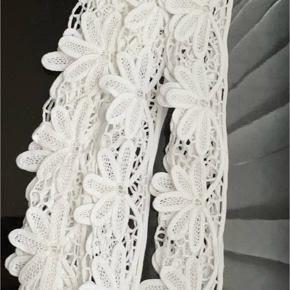 New handmade lace 84”